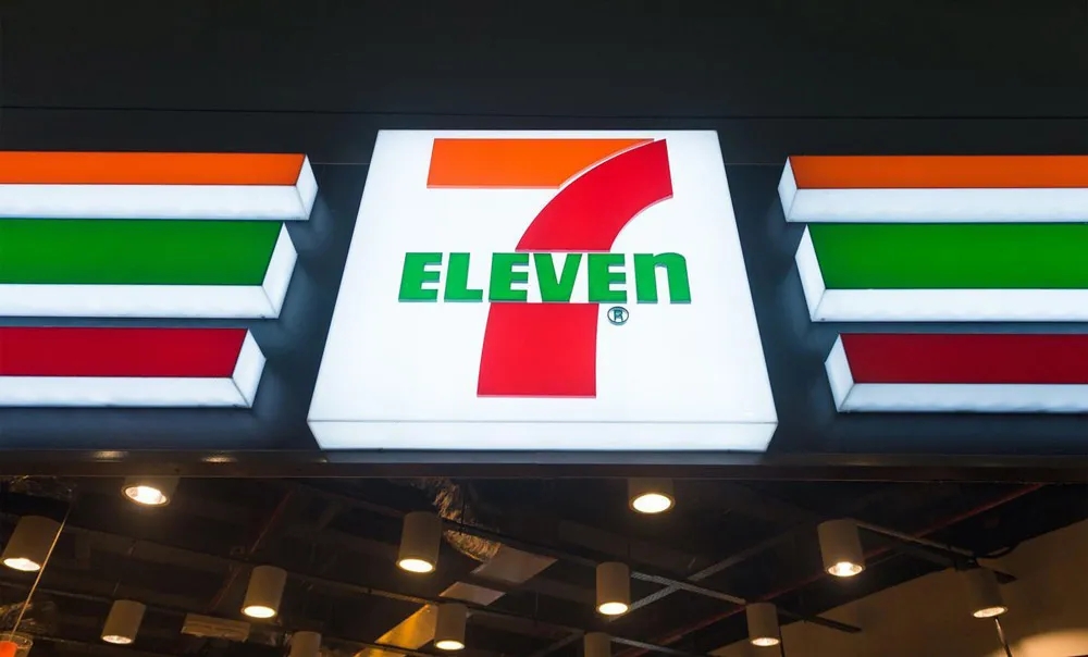 平桂全球最大跨国连锁便利店集团7-11换LOGO了